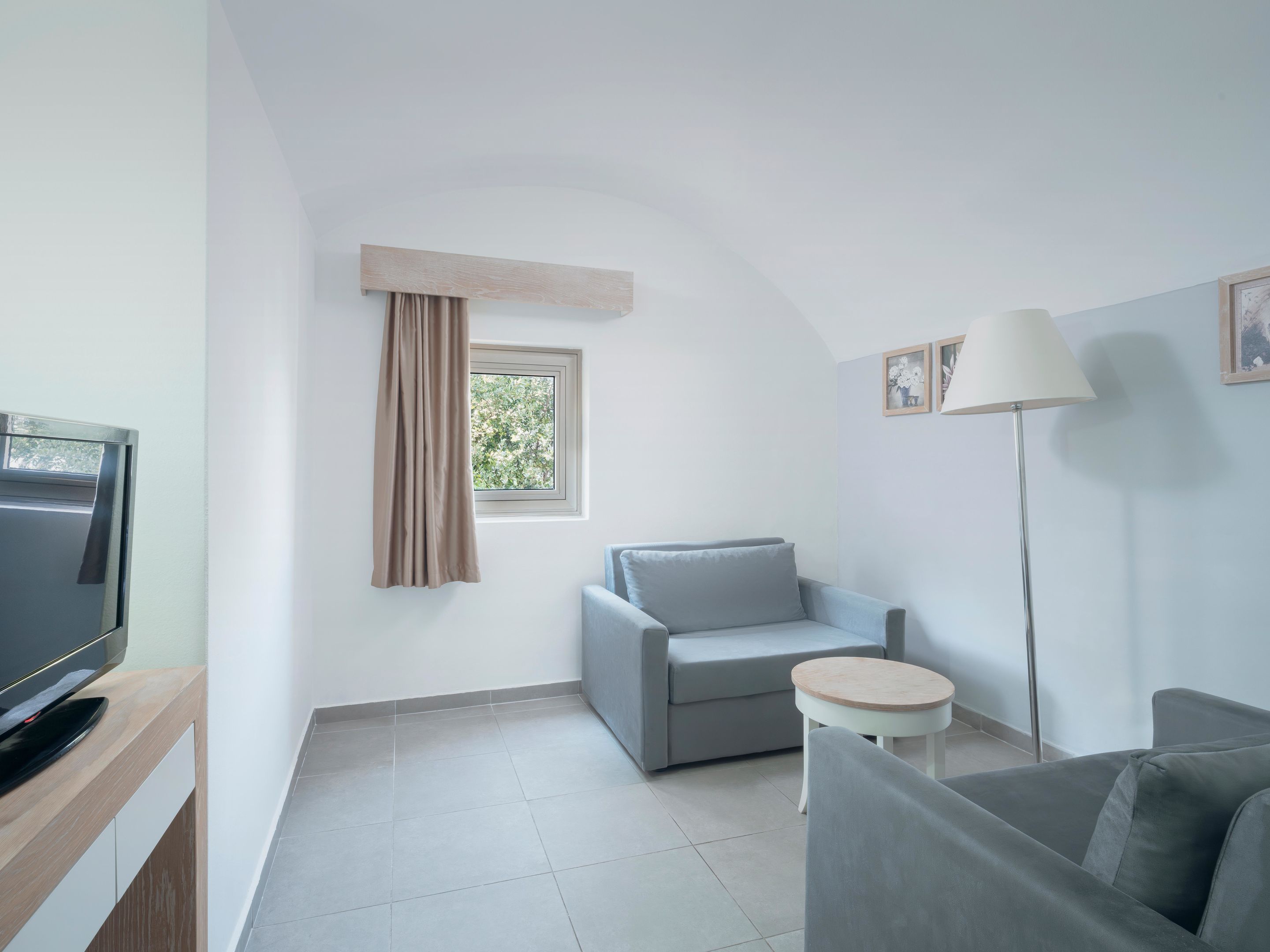 ASTERIA COLLECTION SIDE