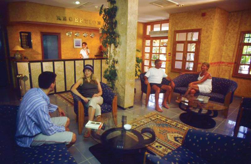 PERDIKIA HILL HOTEL