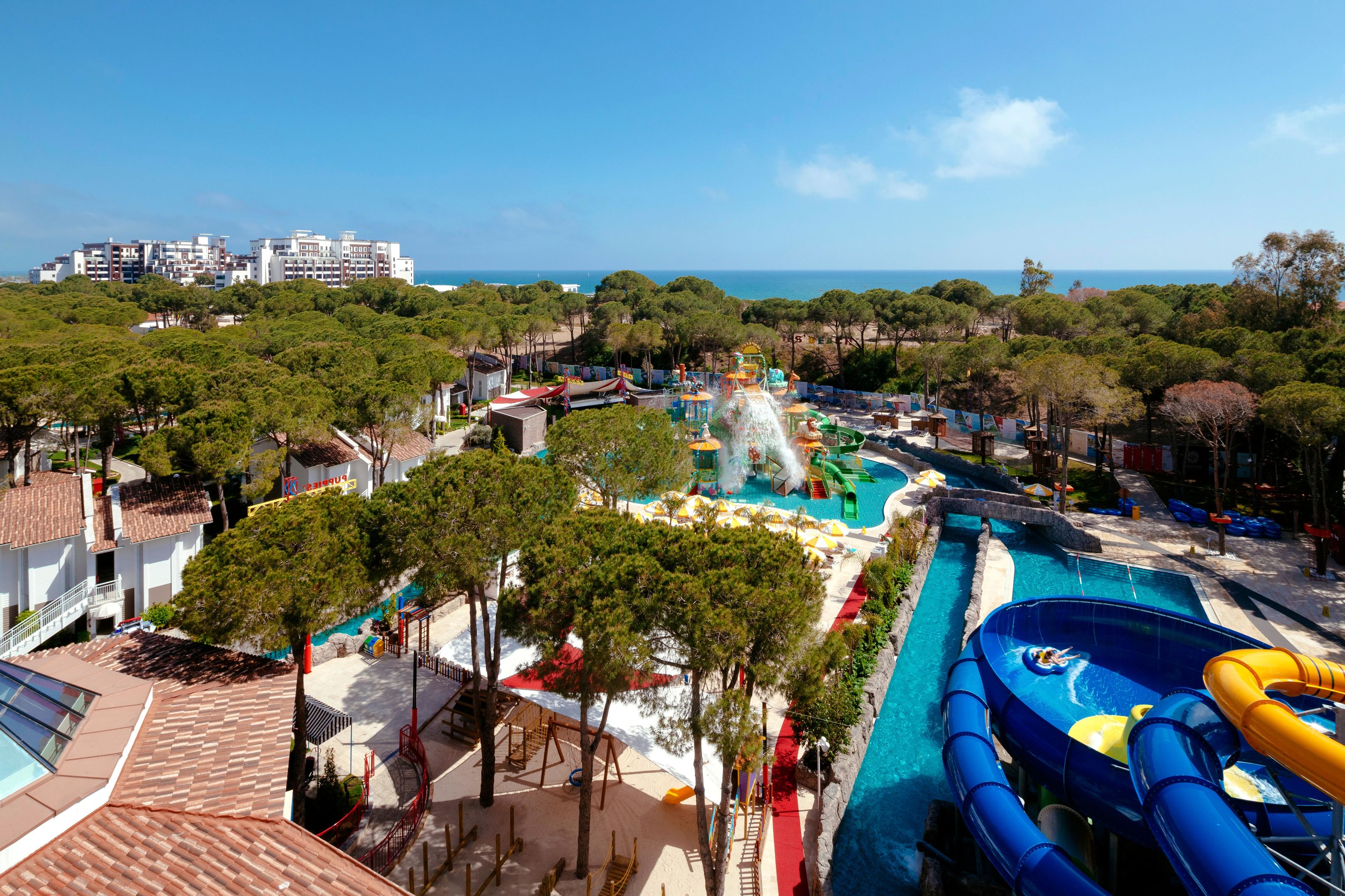 SELECTUM LUXURY RESORT