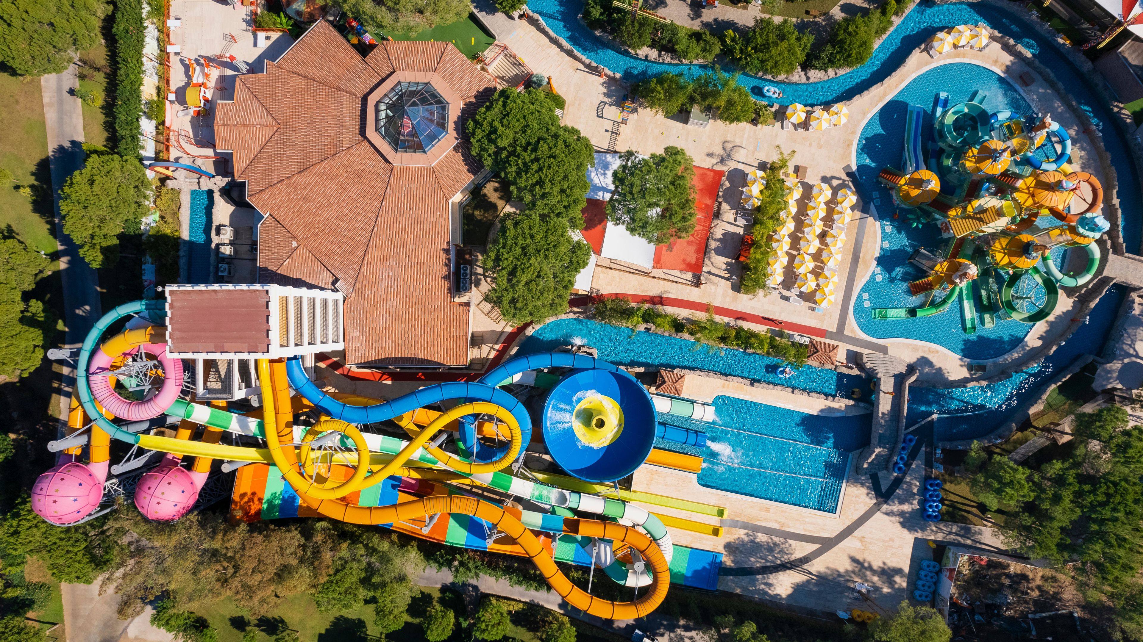 SELECTUM LUXURY RESORT