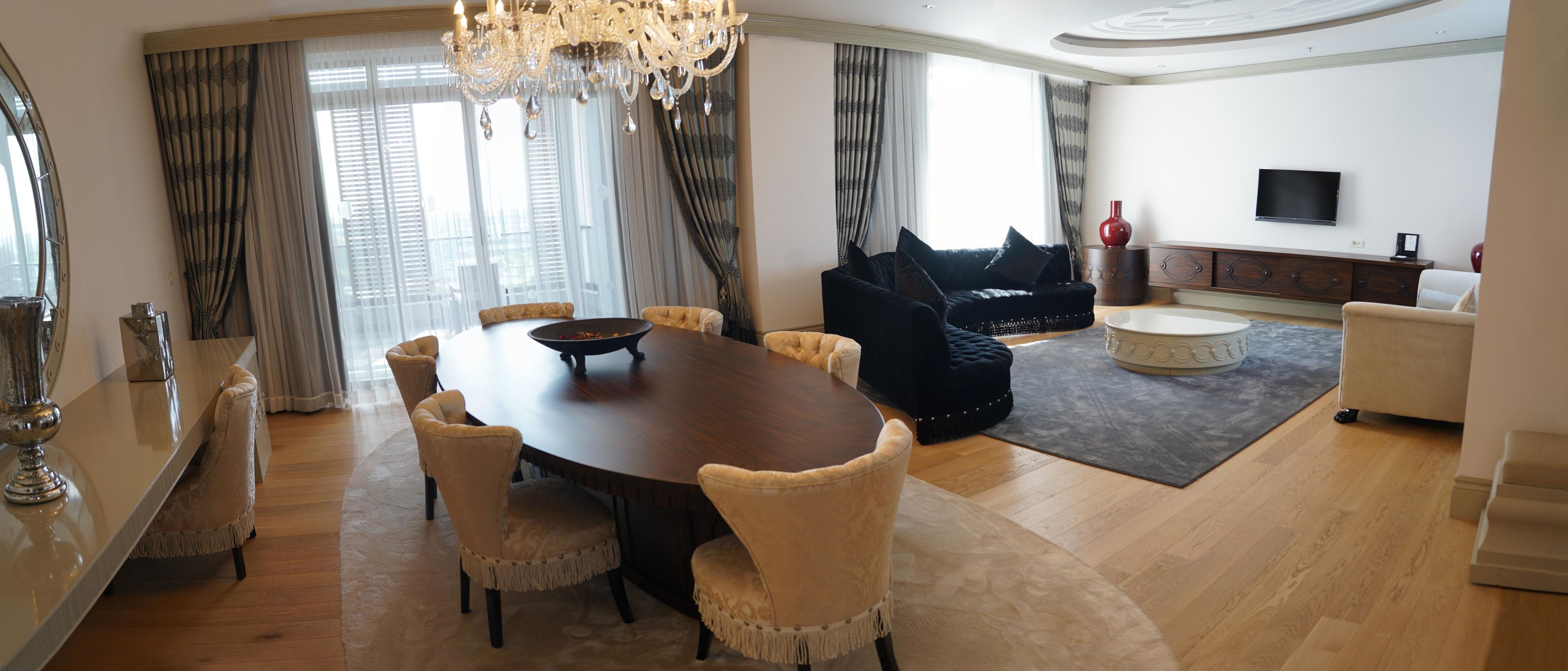 SELECTUM LUXURY RESORT