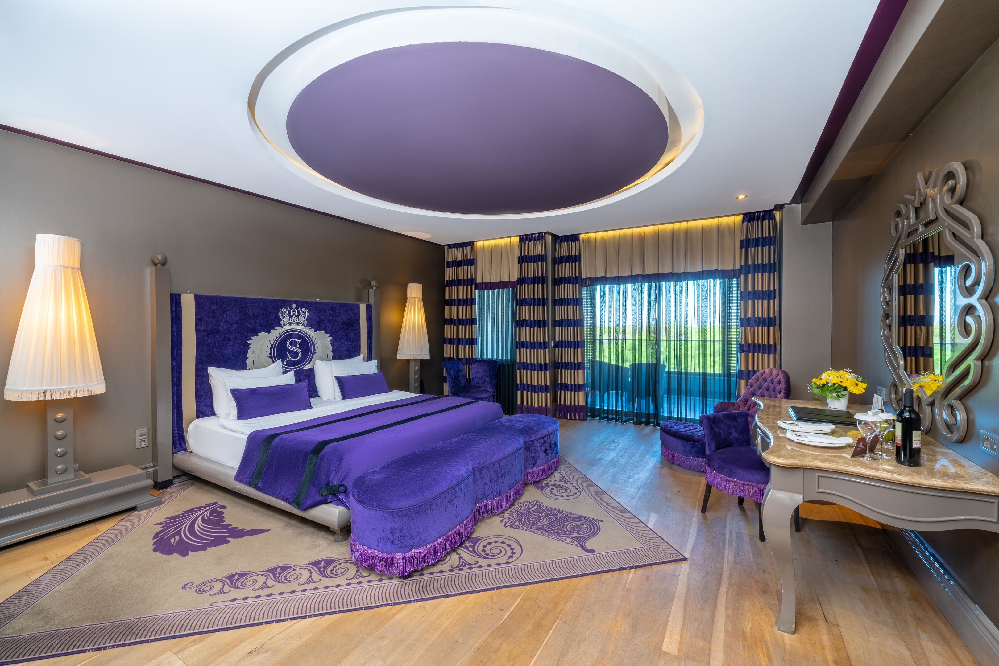 SELECTUM LUXURY RESORT