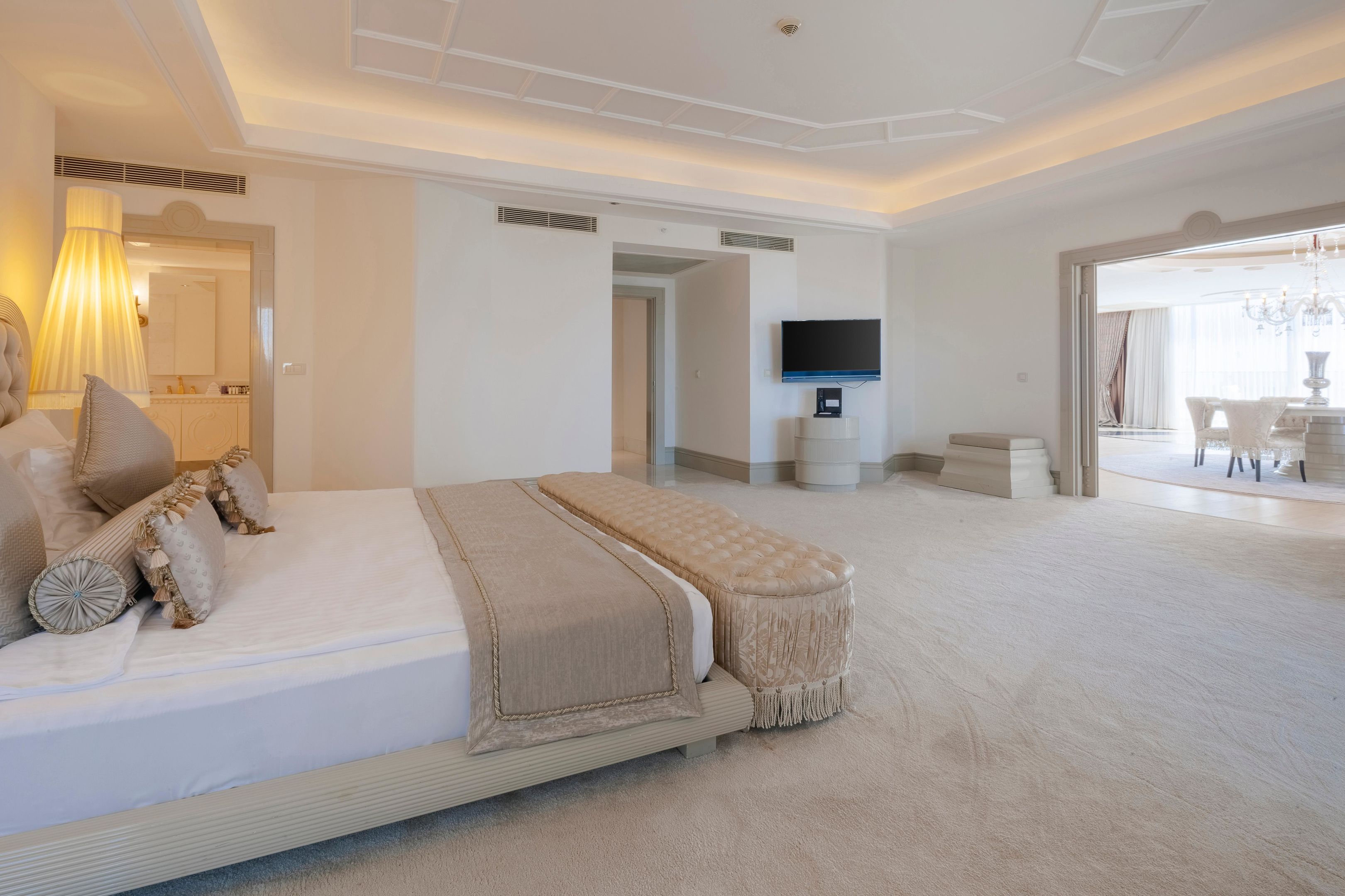 SELECTUM LUXURY RESORT