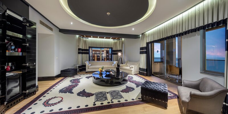 SELECTUM LUXURY RESORT