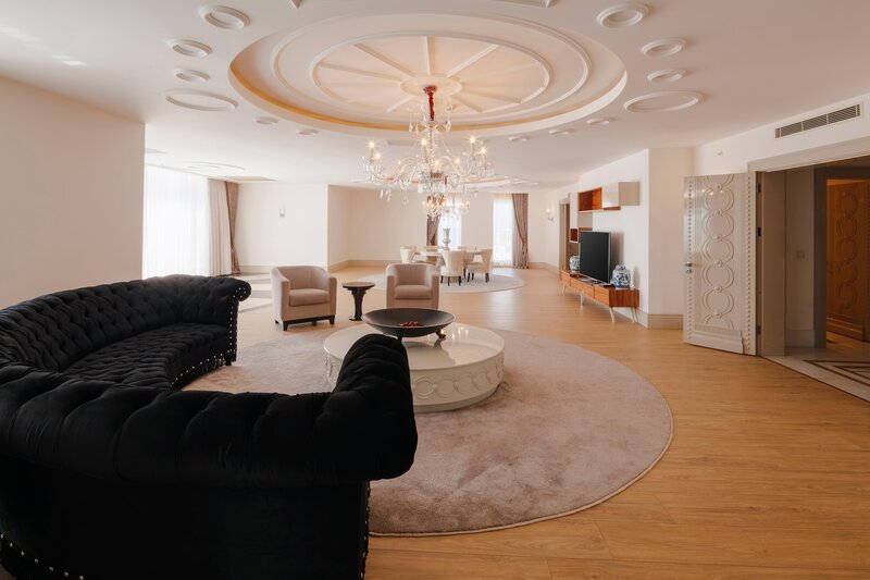 SELECTUM LUXURY RESORT