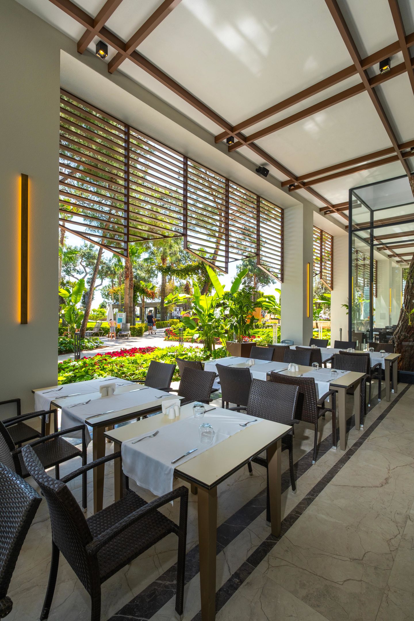 SEVEN SEAS HOTEL LIFE
