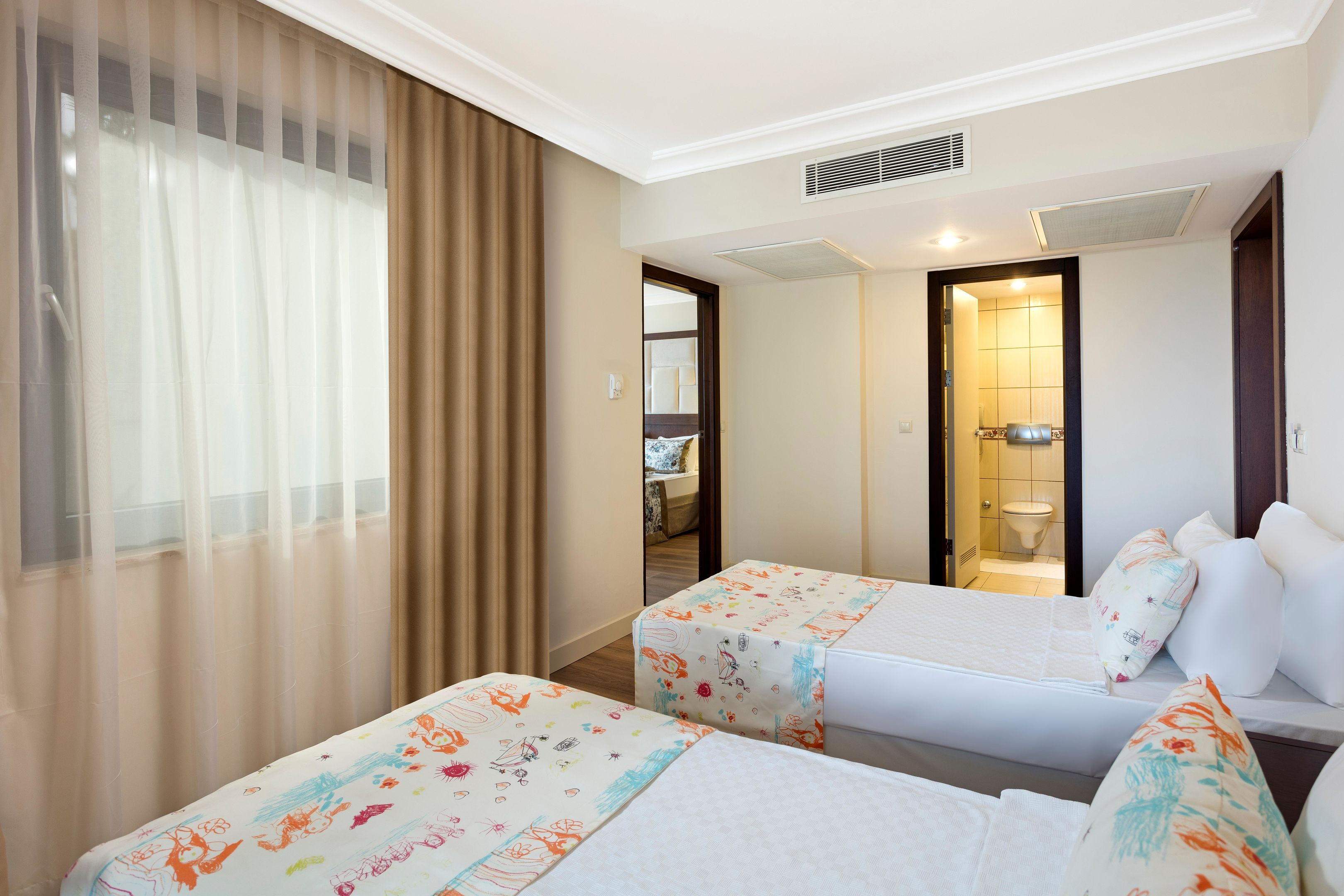 SEVEN SEAS HOTEL LIFE