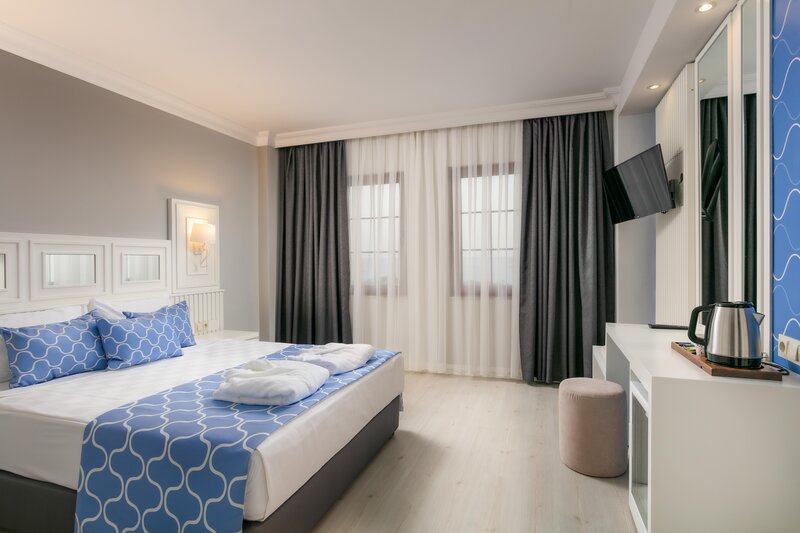 SELECTUM COLOURS SIDE