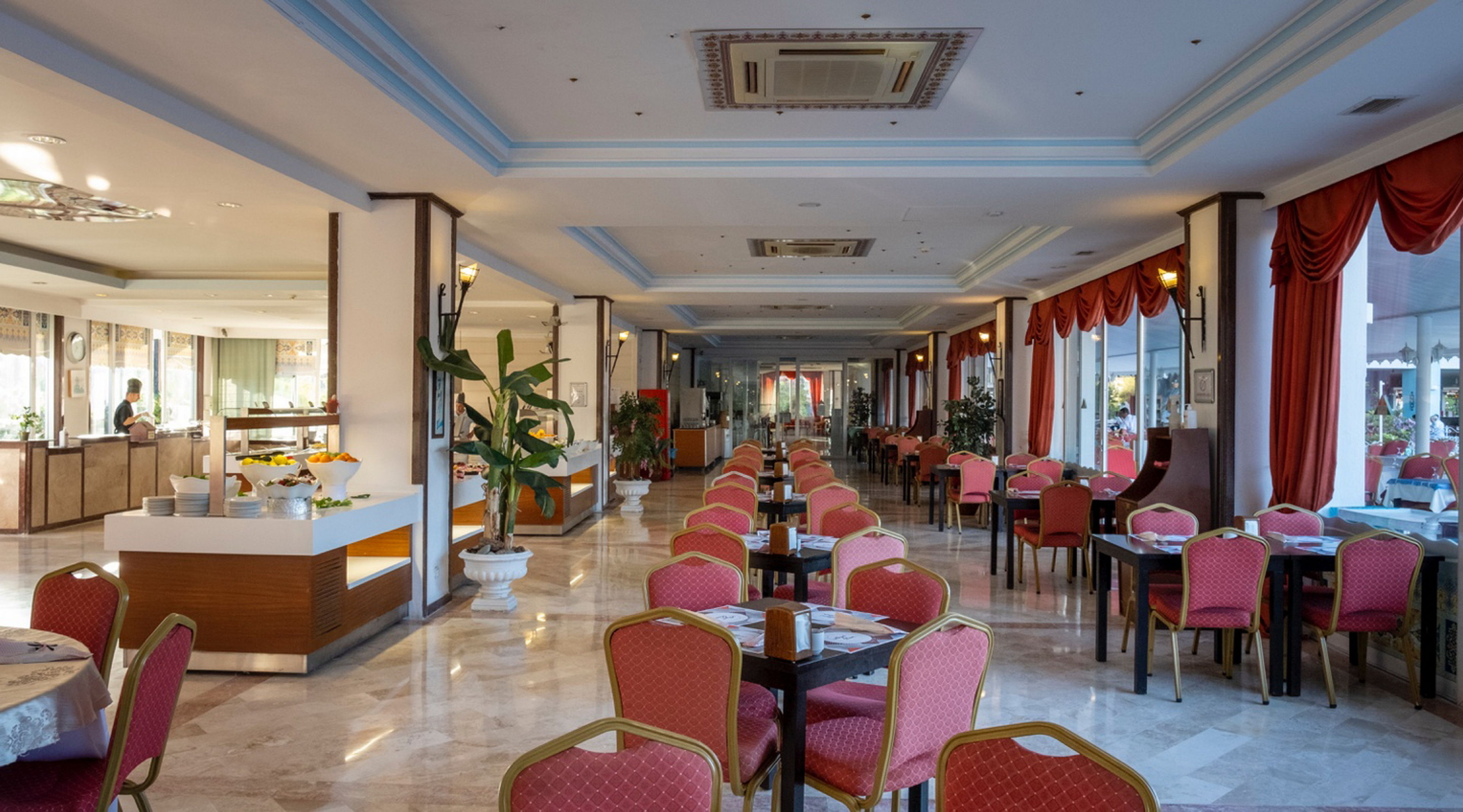 PINE HOUSE HOTEL