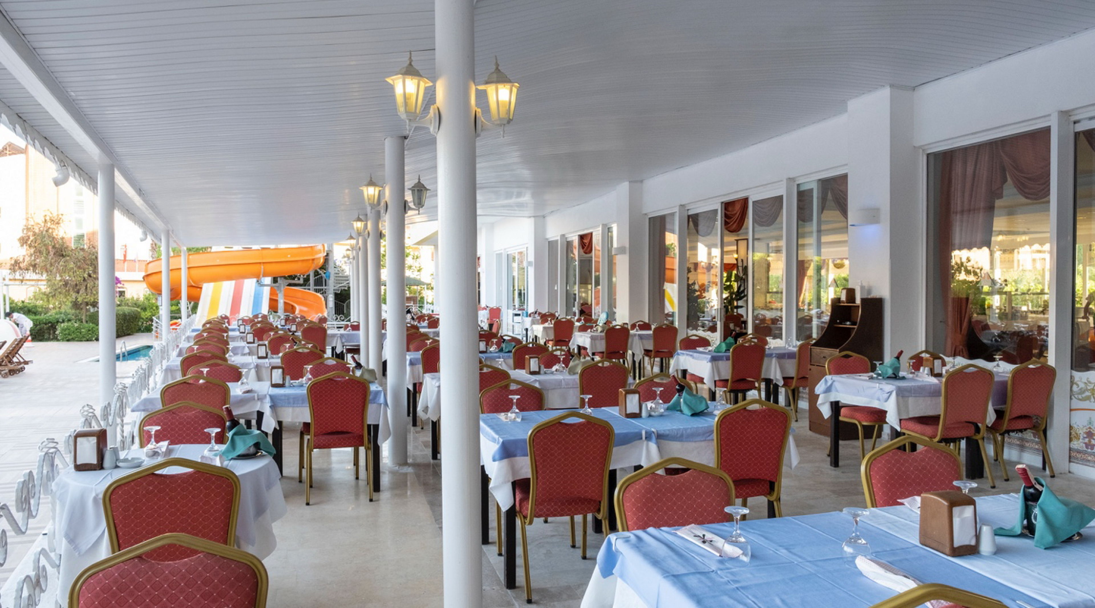 PINE HOUSE HOTEL