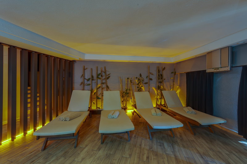SMART HOLIDAY HOTEL