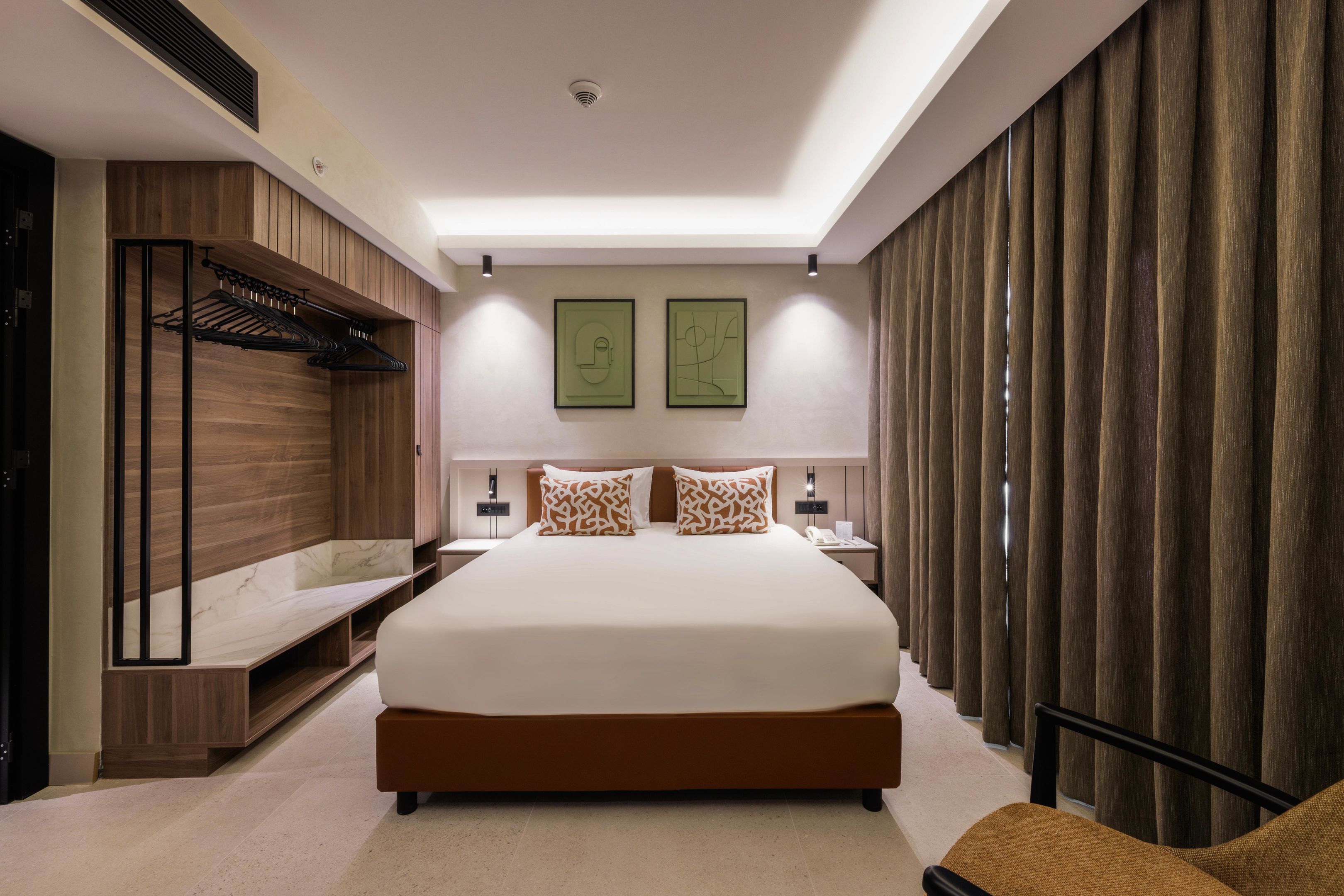 SIDE SUN HOTEL