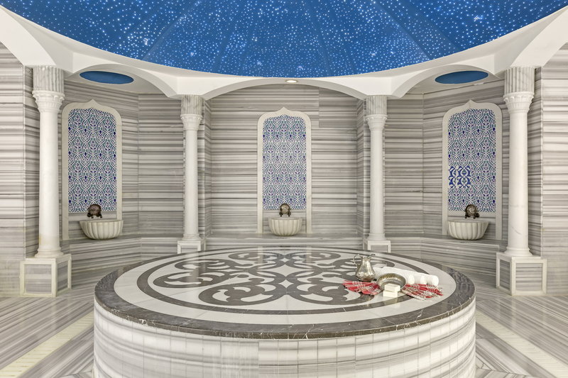 ROYAL HOLIDAY PALACE