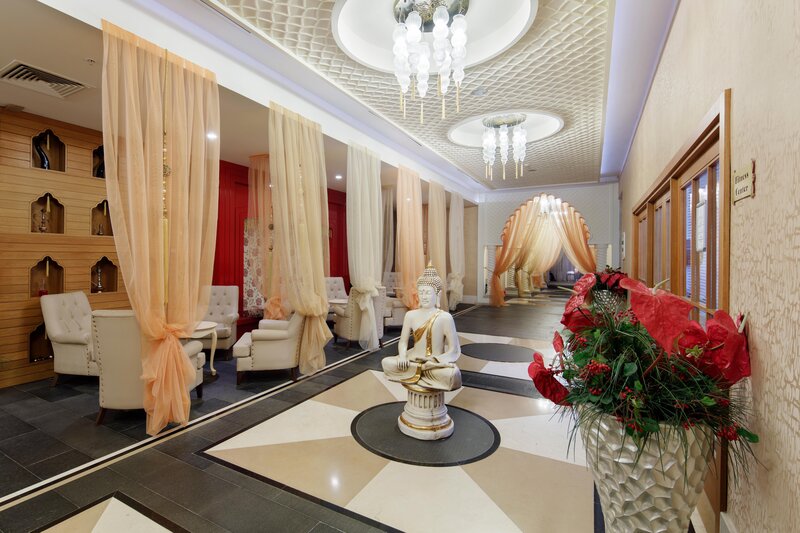 CRYSTAL PALACE LUXURY RESORT-SPA