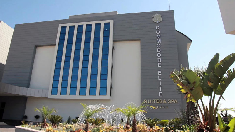 COMMODORE ELITE SUITE-SPA ADULT ONLY 18+