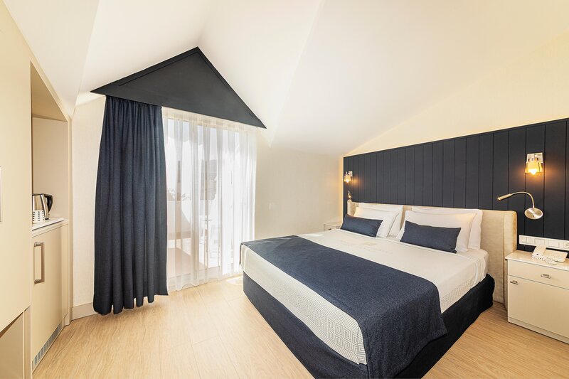 FAME BEACH HOTEL
