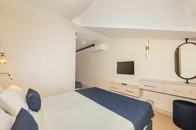 FAME BEACH HOTEL