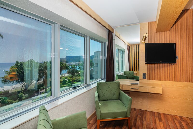 FAME BEACH HOTEL