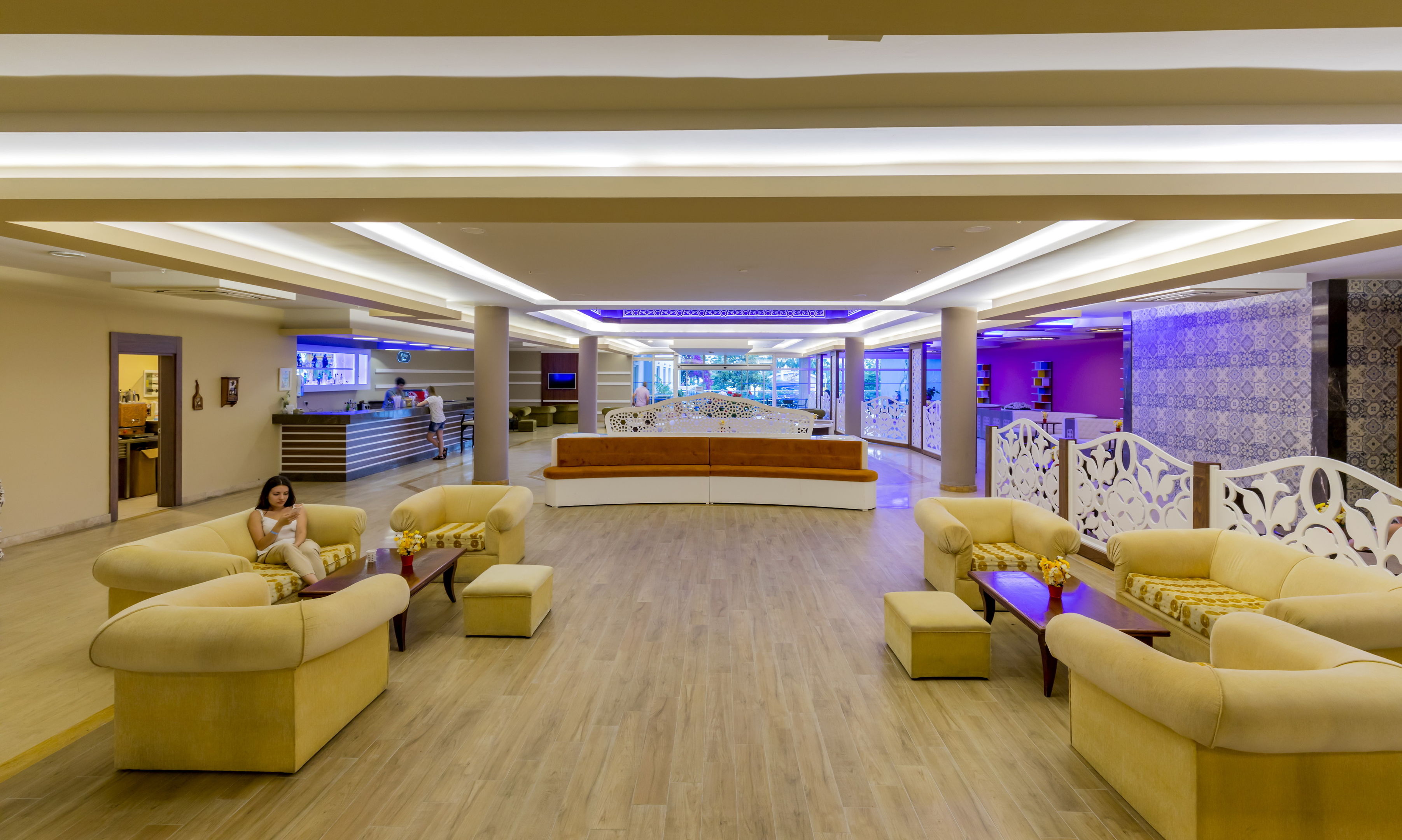HOLIDAY PARK RESORT