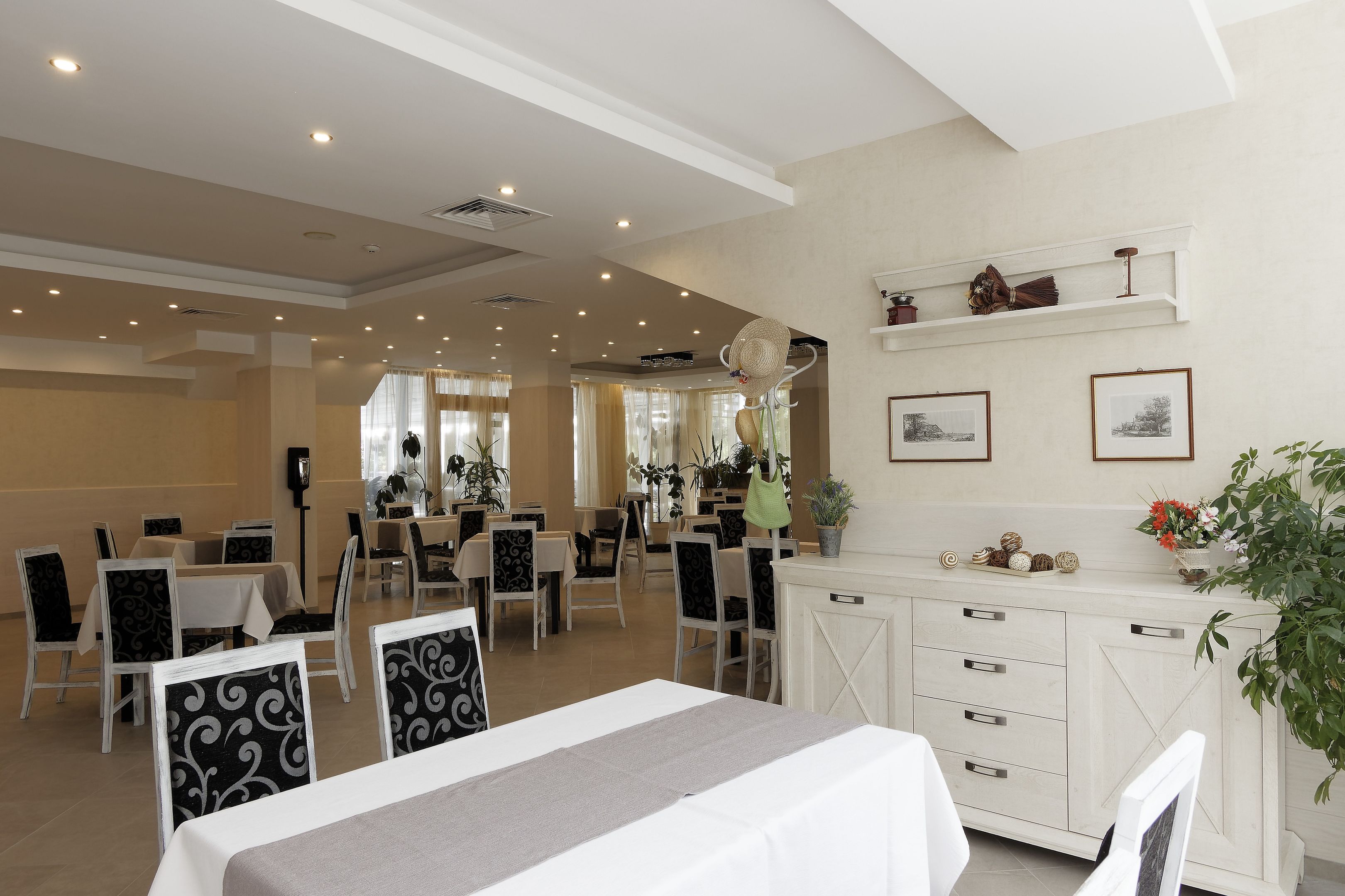 SLAVEY HOTEL