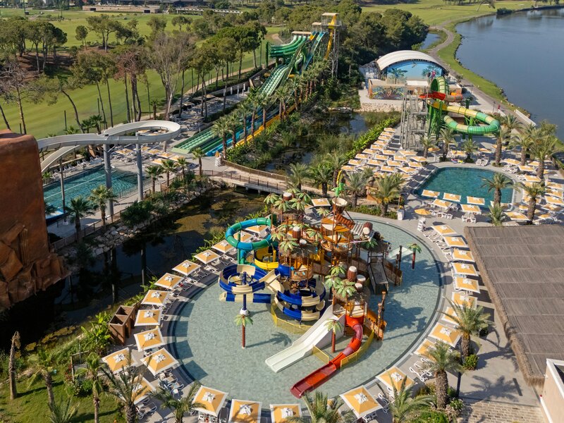 TITANIC DELUXE GOLF BELEK