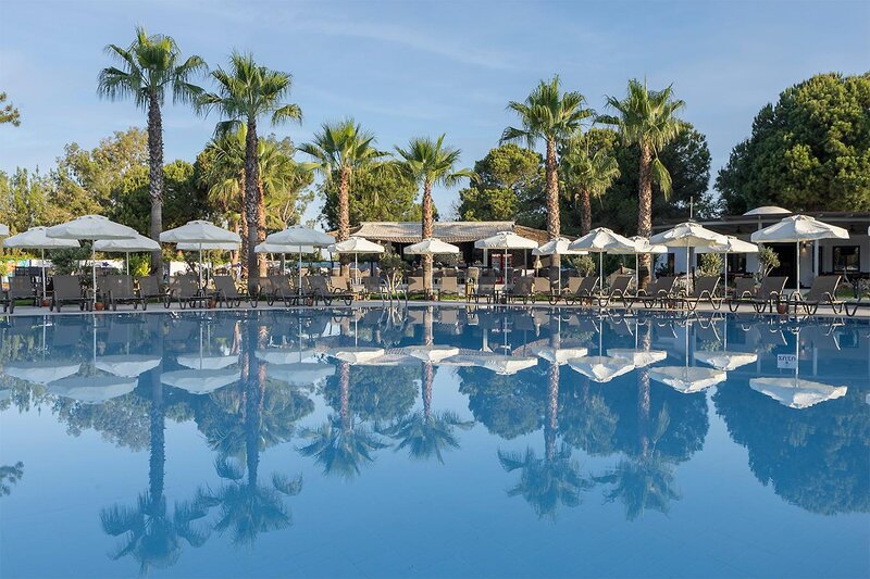 BERRY BLUE HOTEL
