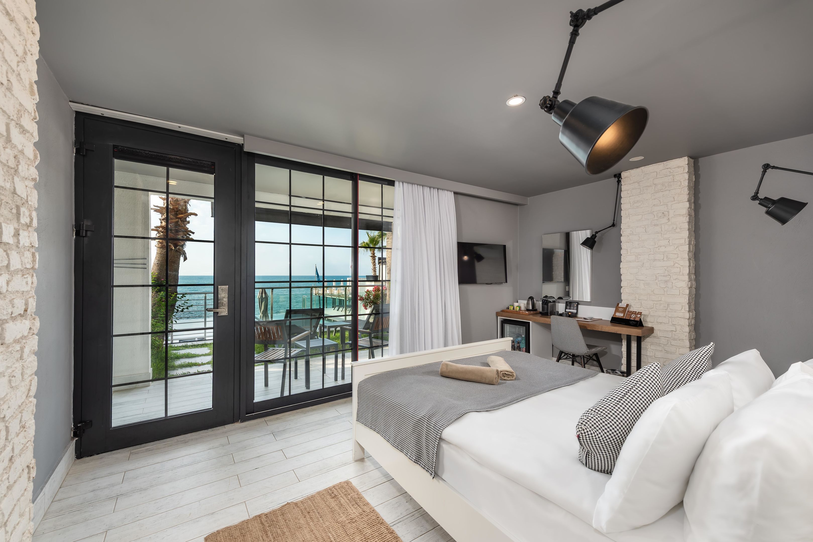 WHITE CITY RESORT