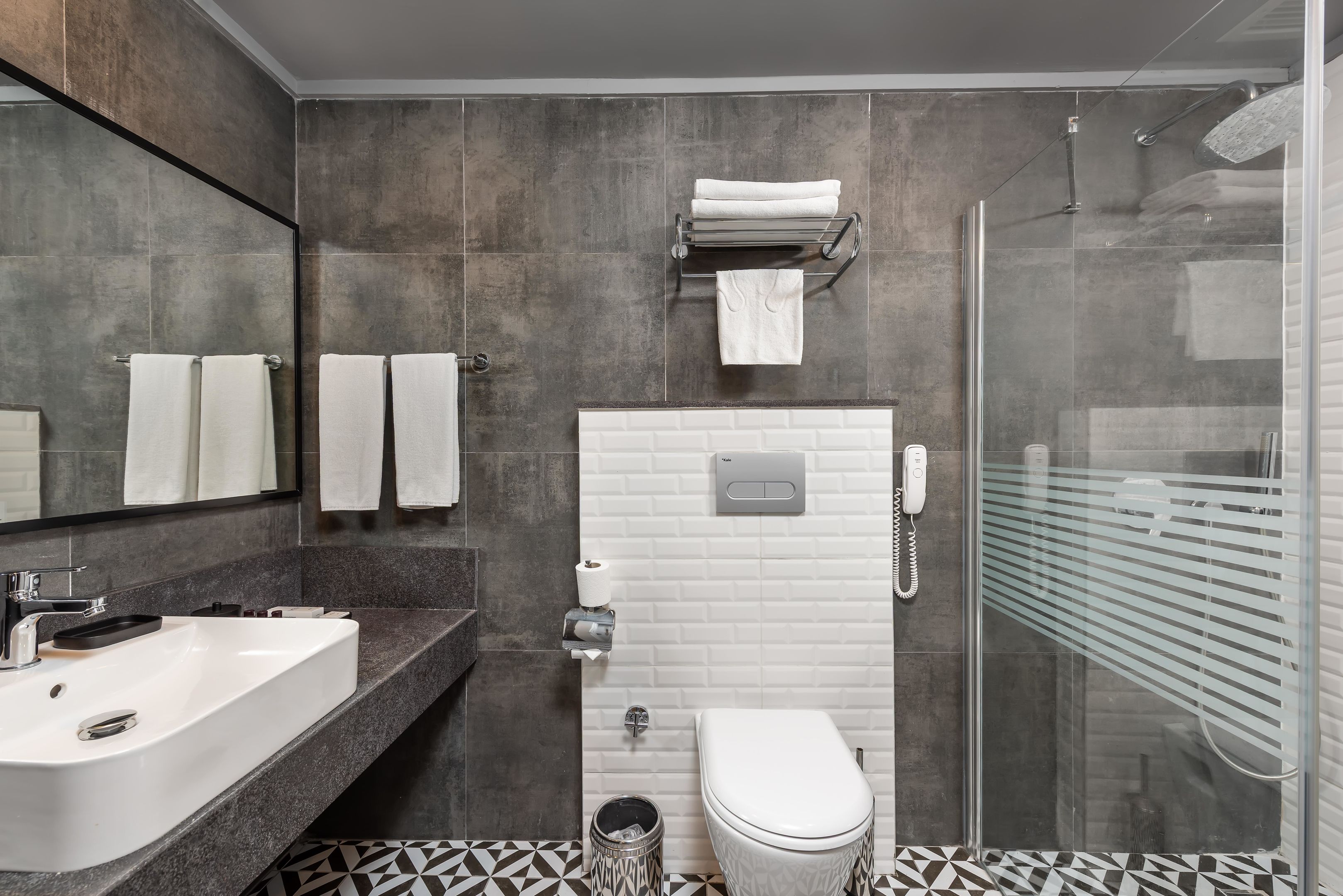WHITE CITY RESORT