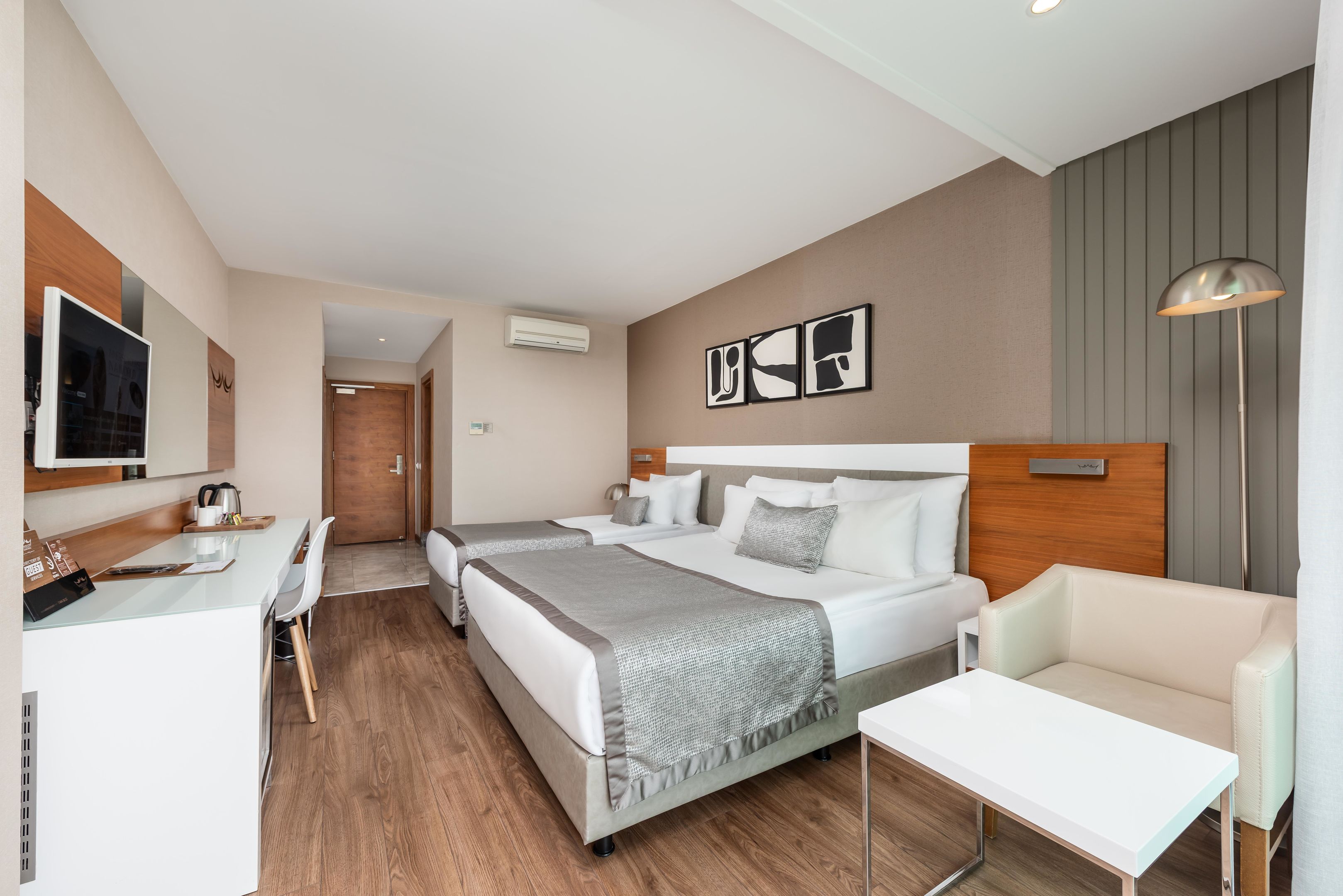 WHITE CITY RESORT