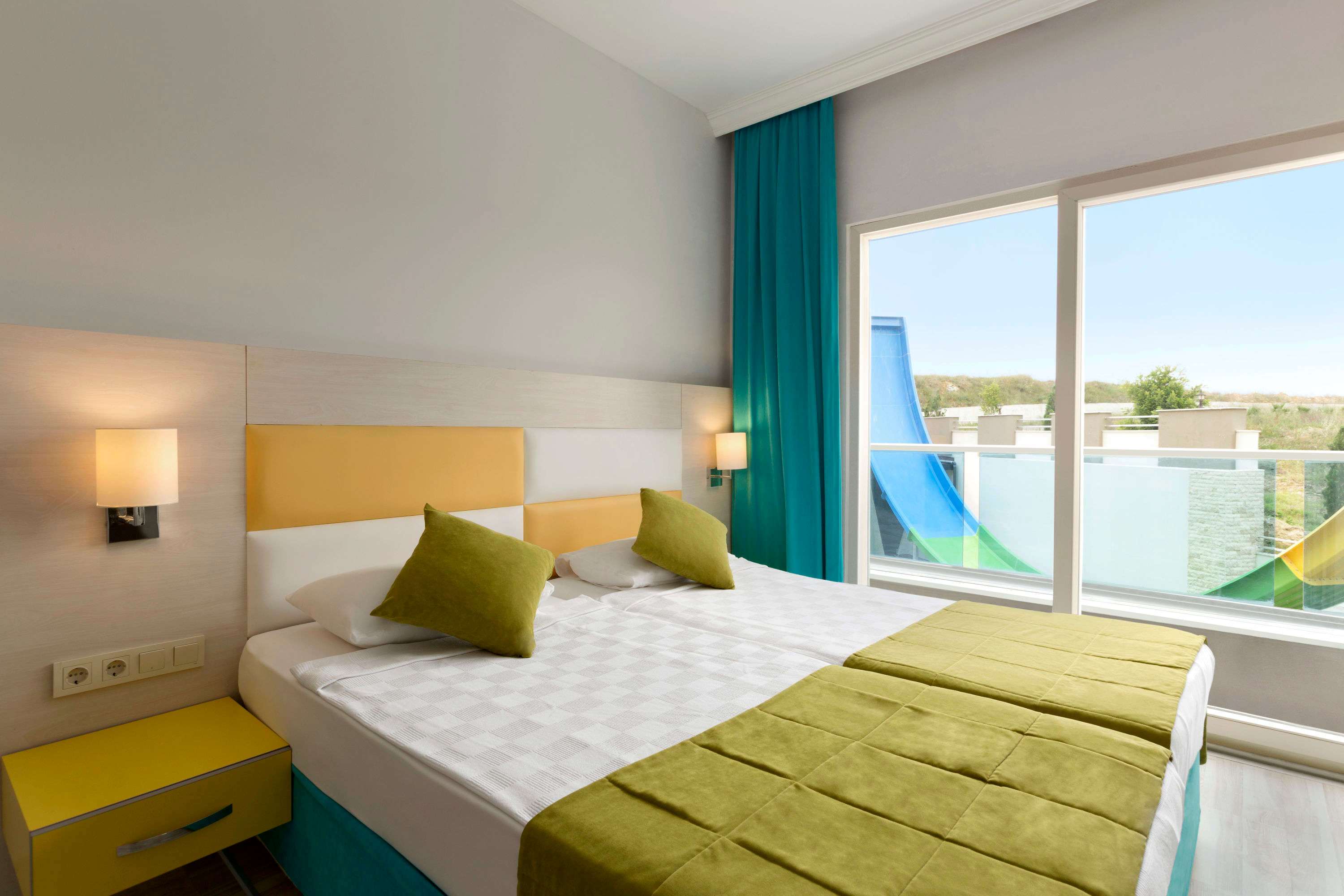 RAMADA RESORT BY WYNDHAM SIDE