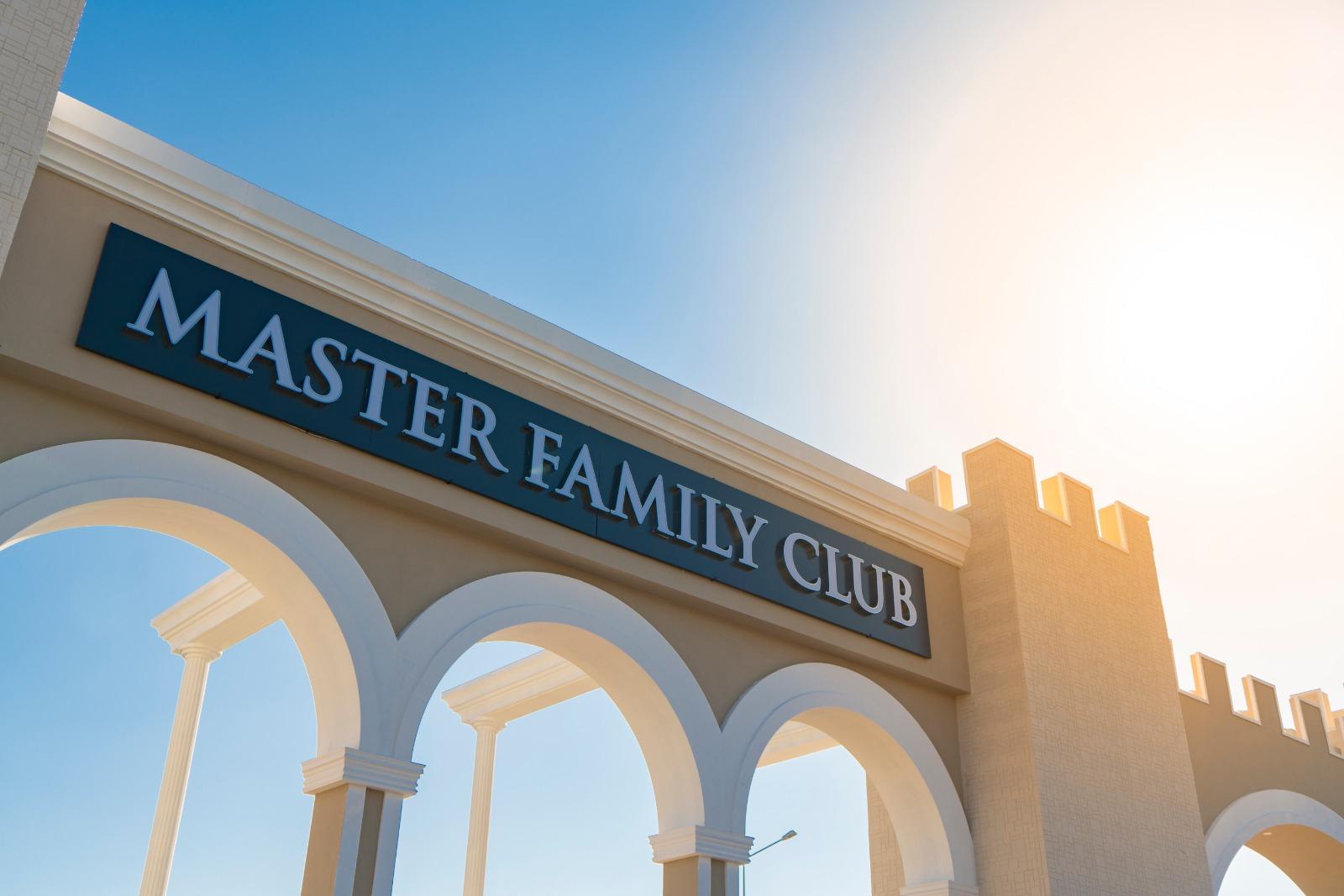 MASTER FAMILY CLUB