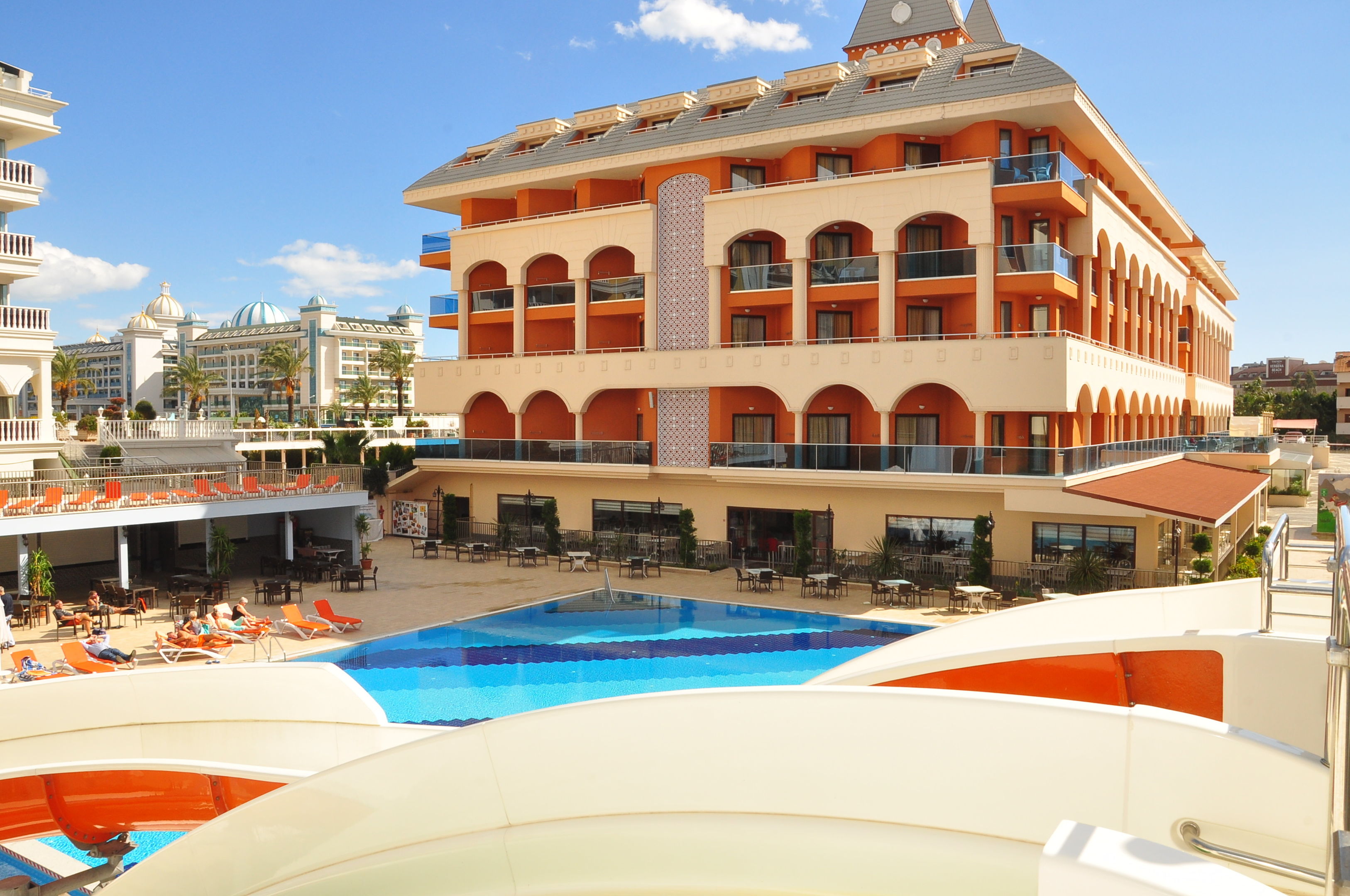 ORANGE PALACE SIDE