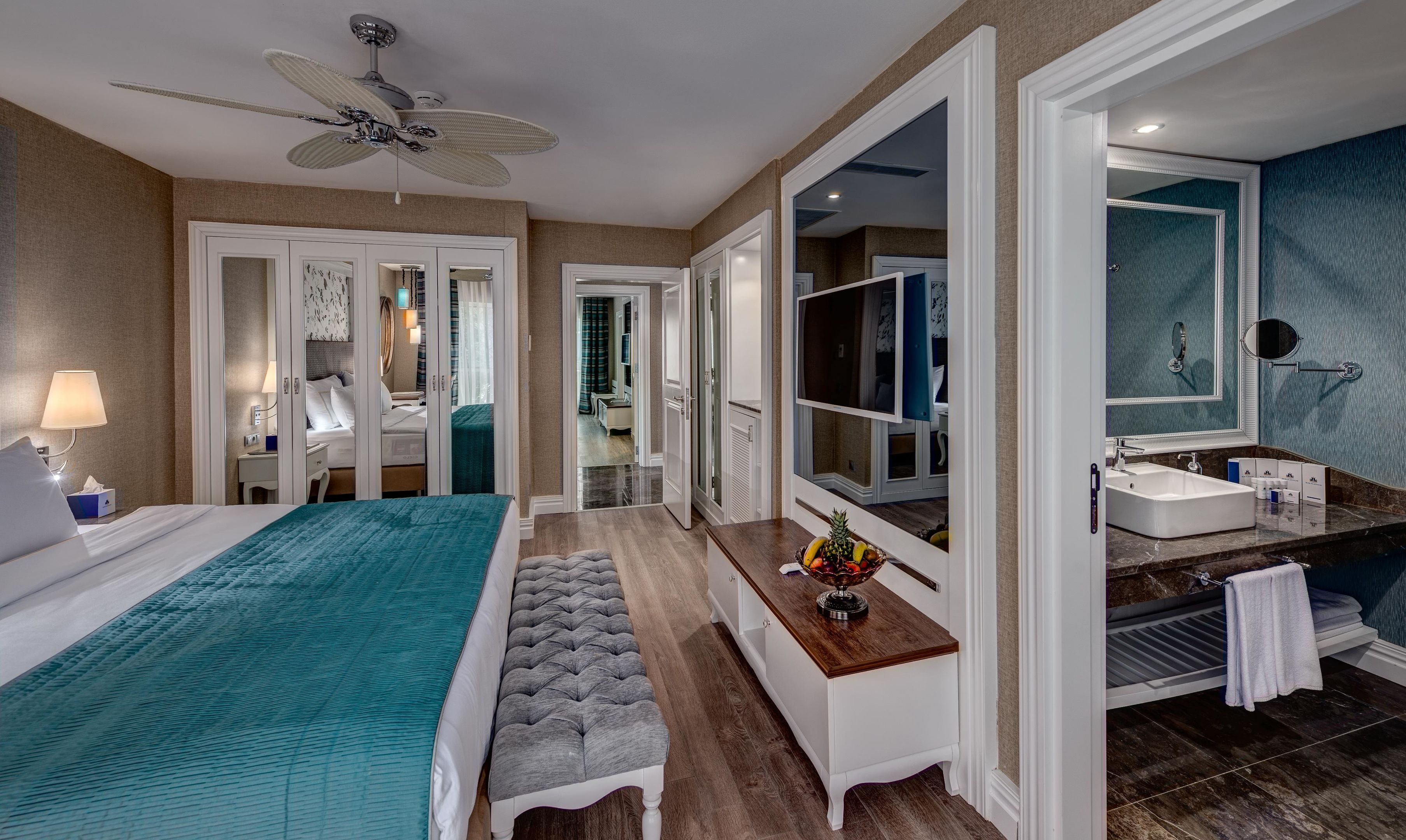 RUBI PLATINIUM SPA RESORT-SUITES