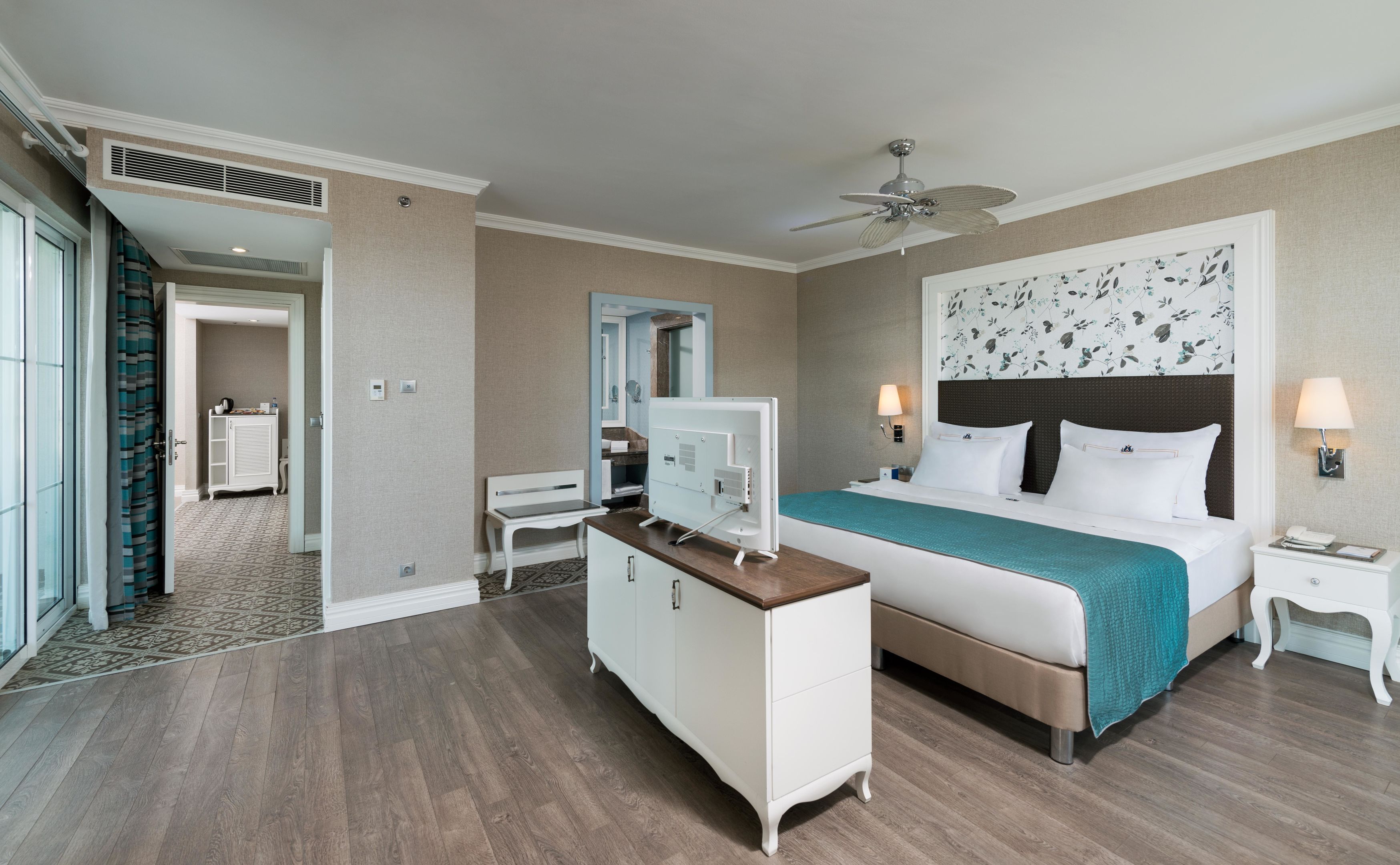 RUBI PLATINIUM SPA RESORT-SUITES