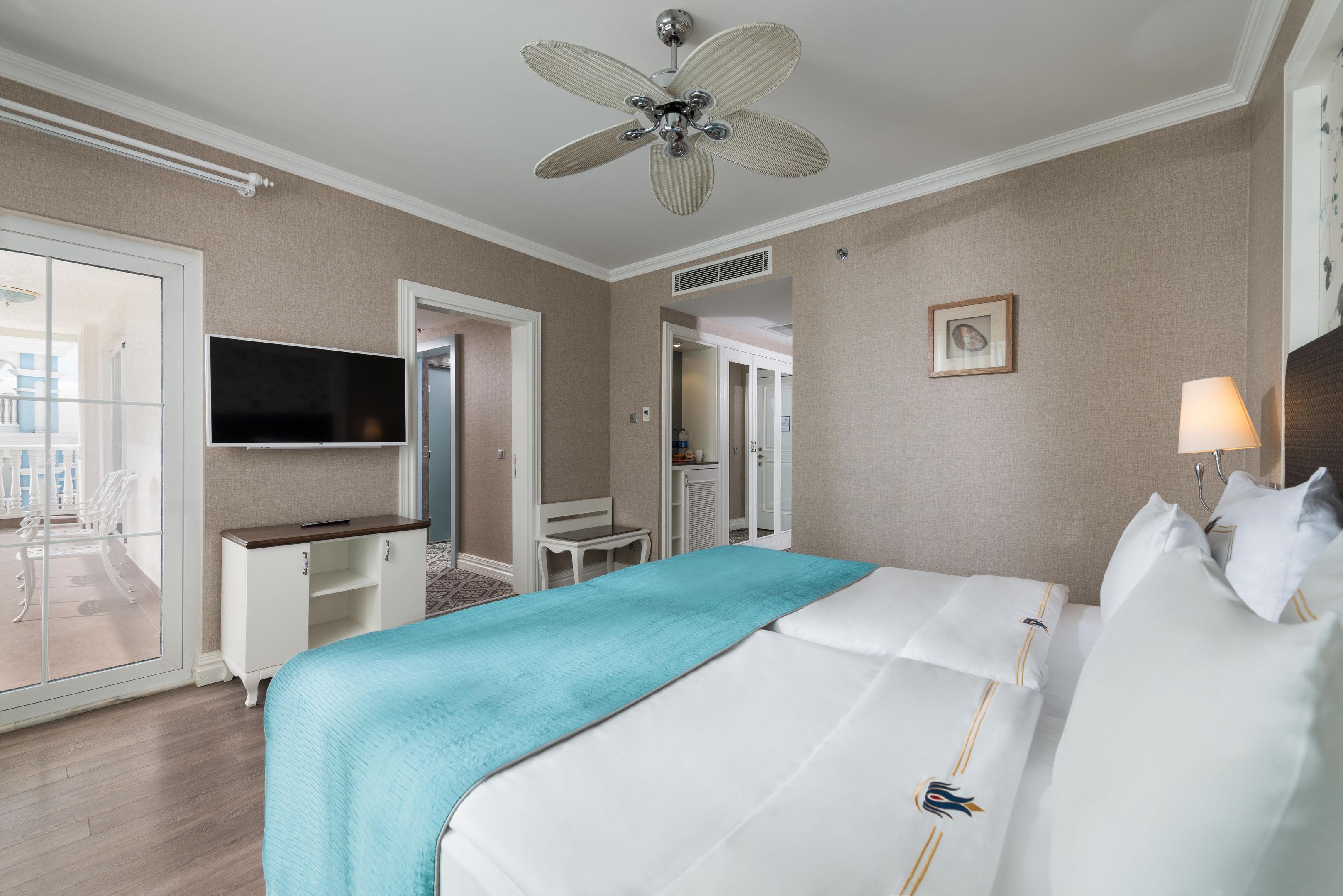 RUBI PLATINIUM SPA RESORT-SUITES
