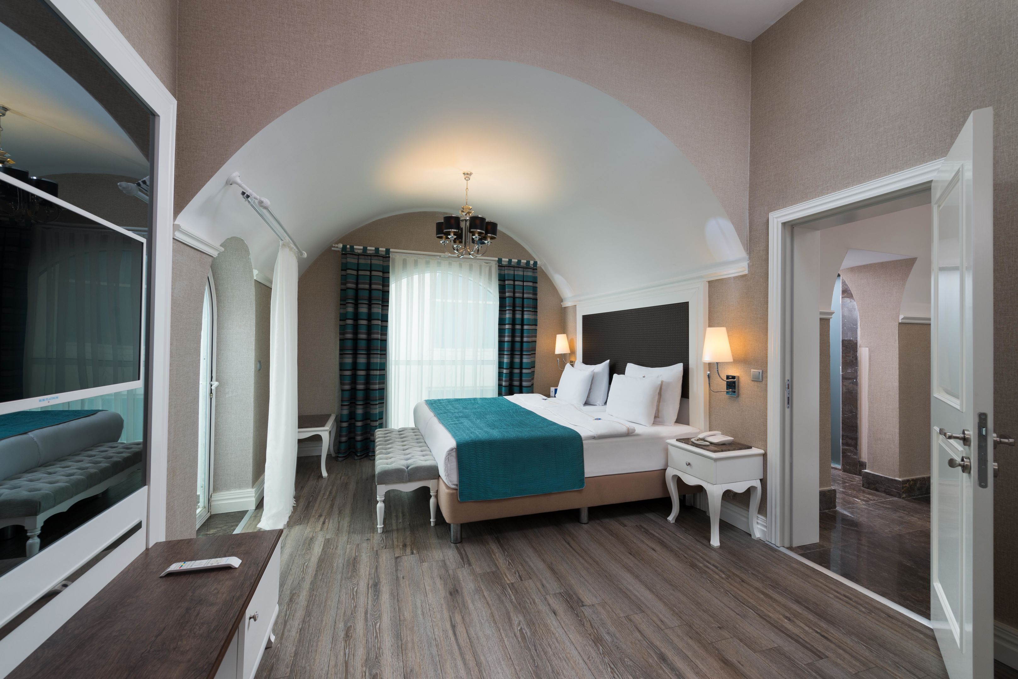 RUBI PLATINIUM SPA RESORT-SUITES