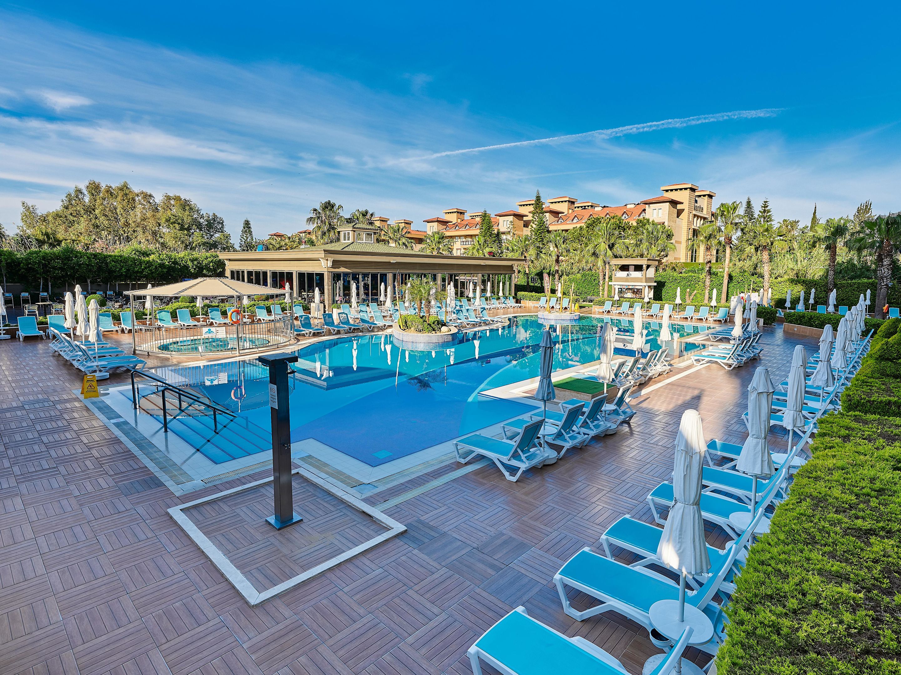 LUNA BLANCA RESORT-SPA