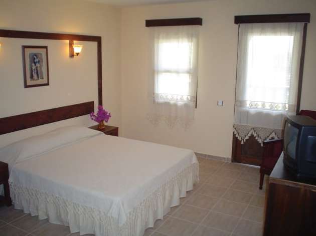 SALINAS BEACH HOTEL