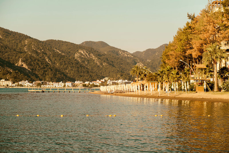 ORKA LOTUS BEACH