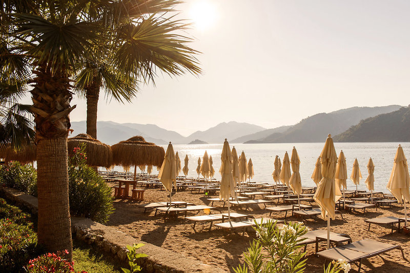 ORKA LOTUS BEACH