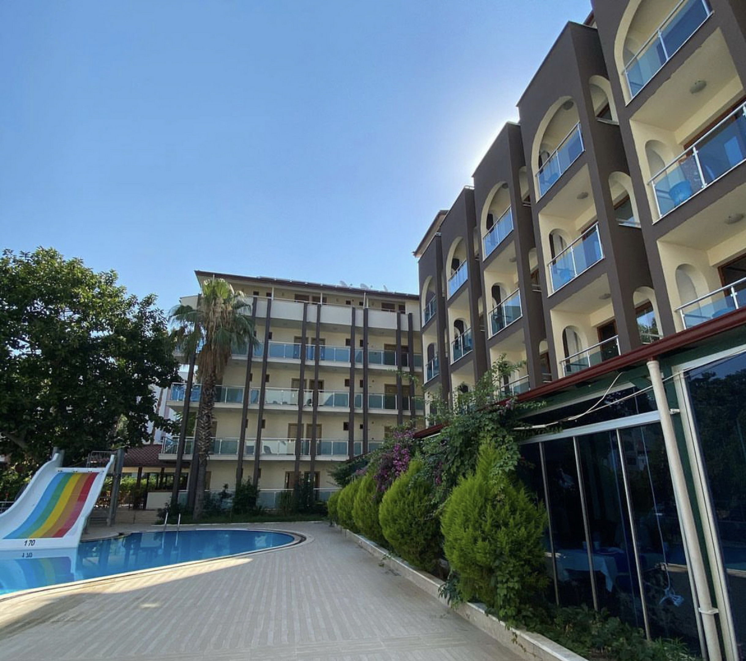 ASTORIA LIFE HOTEL