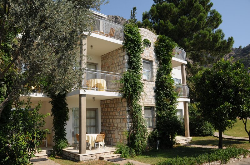 LORYMA RESORT HOTEL