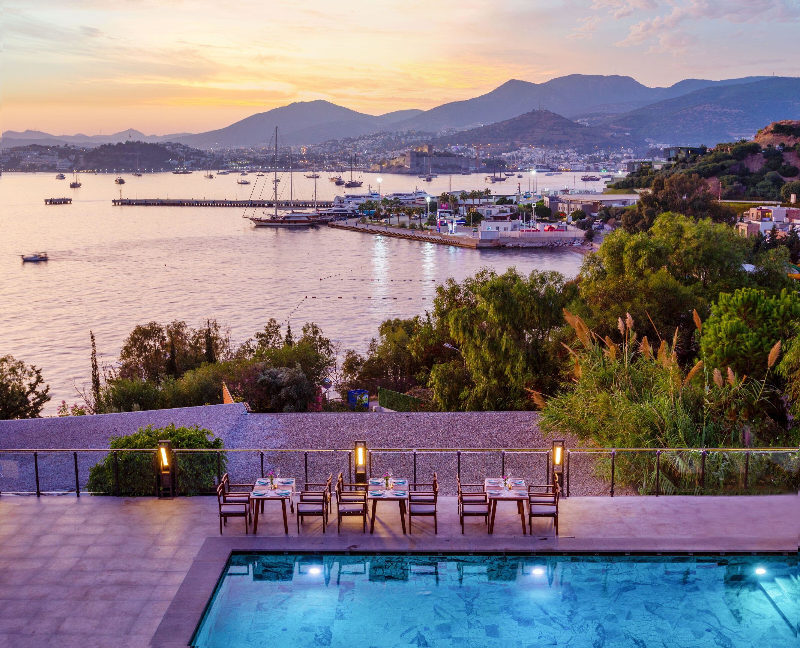 SENSES HOTEL 14+