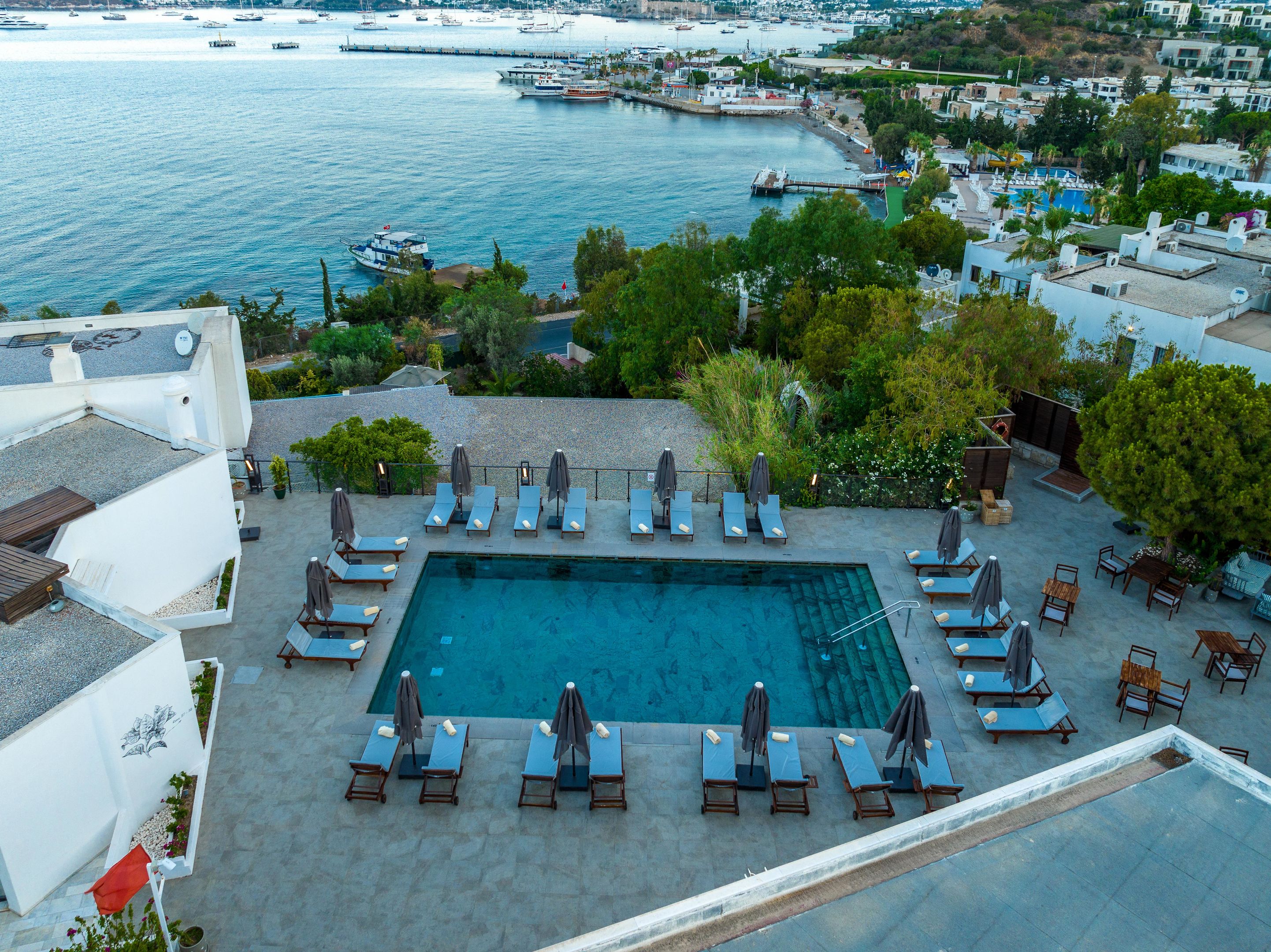 SENSES HOTEL 14+