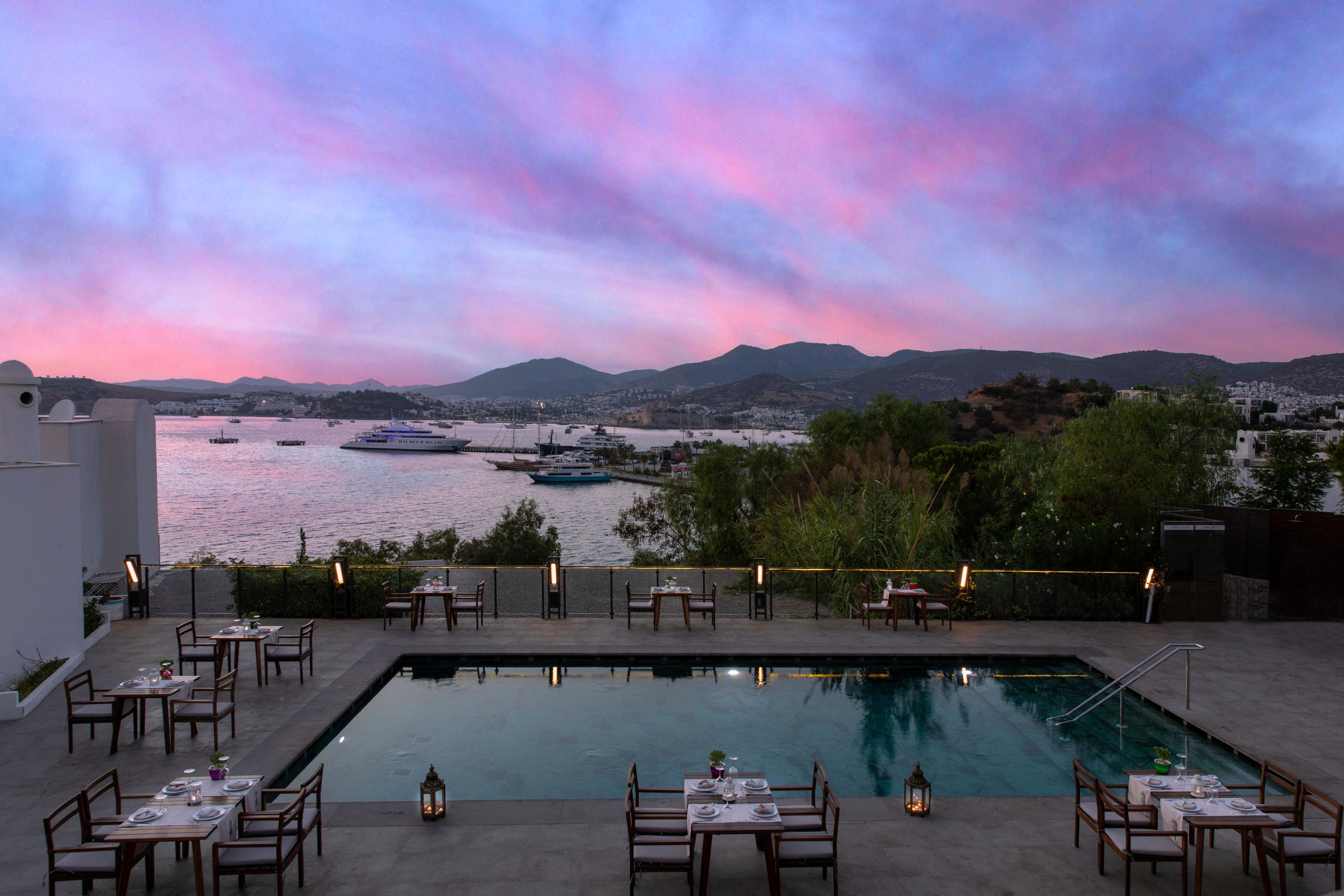SENSES HOTEL 14+