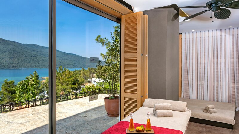 TITANIC LUXURY COLLECTION BODRUM