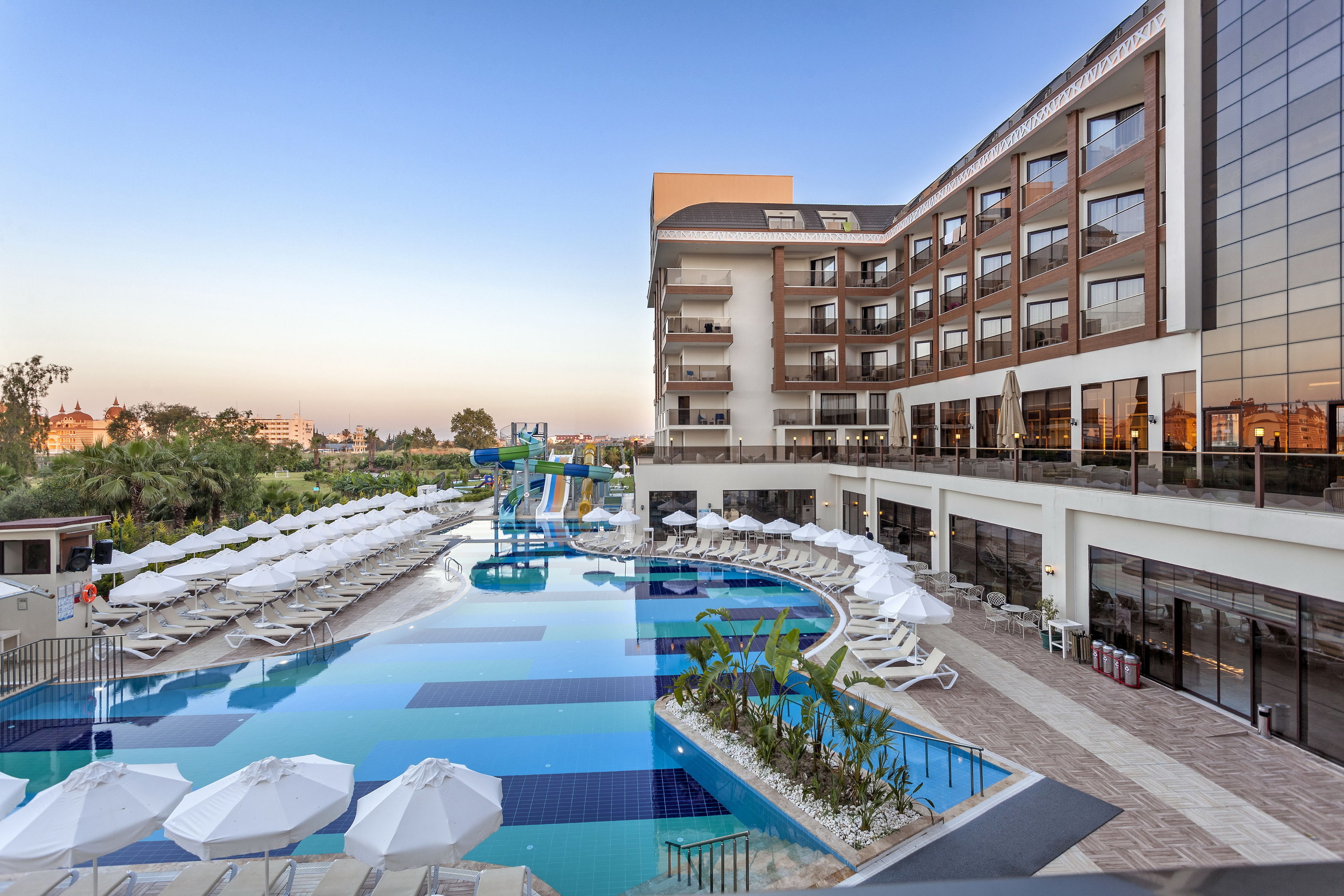 GLAMOUR RESORT - SPA