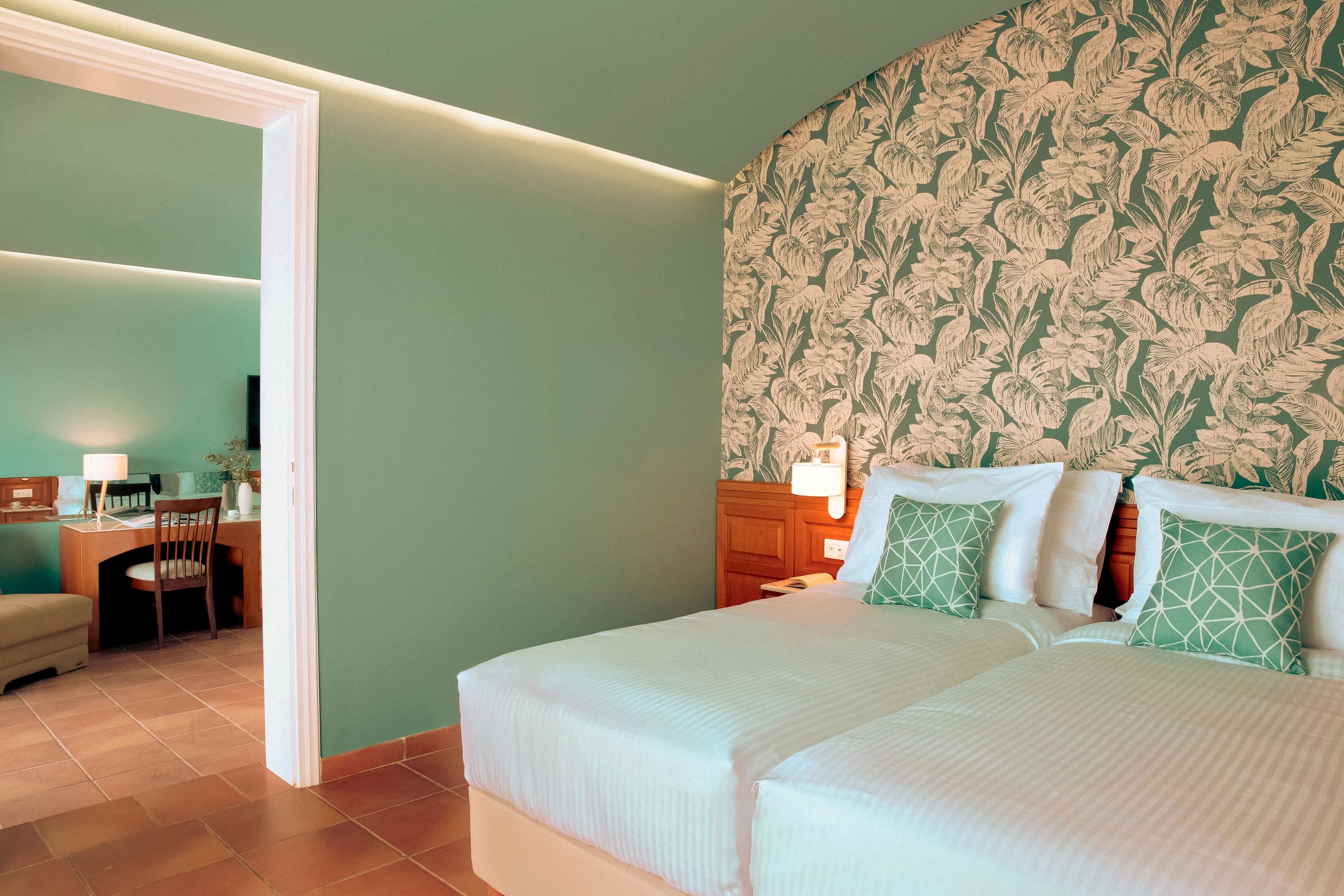 ERETRIA HOTEL - SPA RESORT