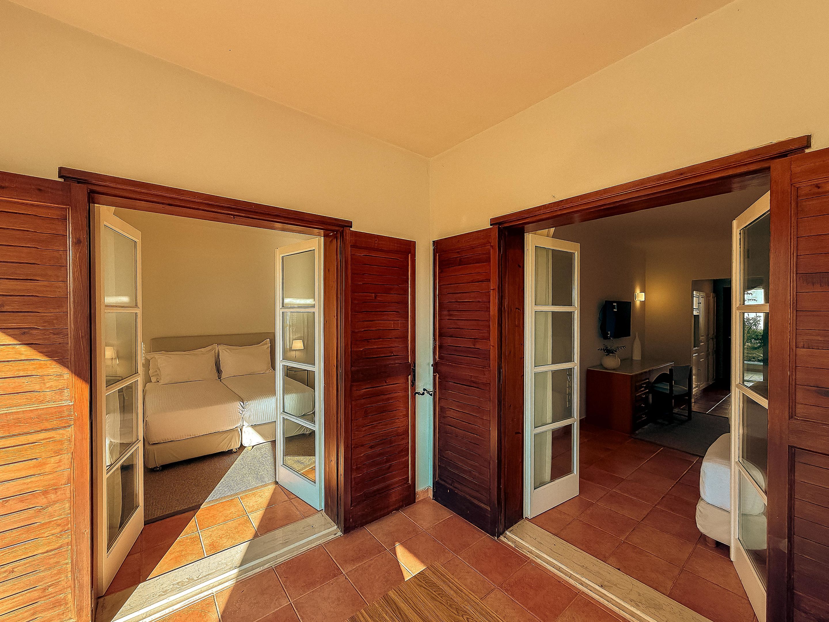 ERETRIA HOTEL - SPA RESORT