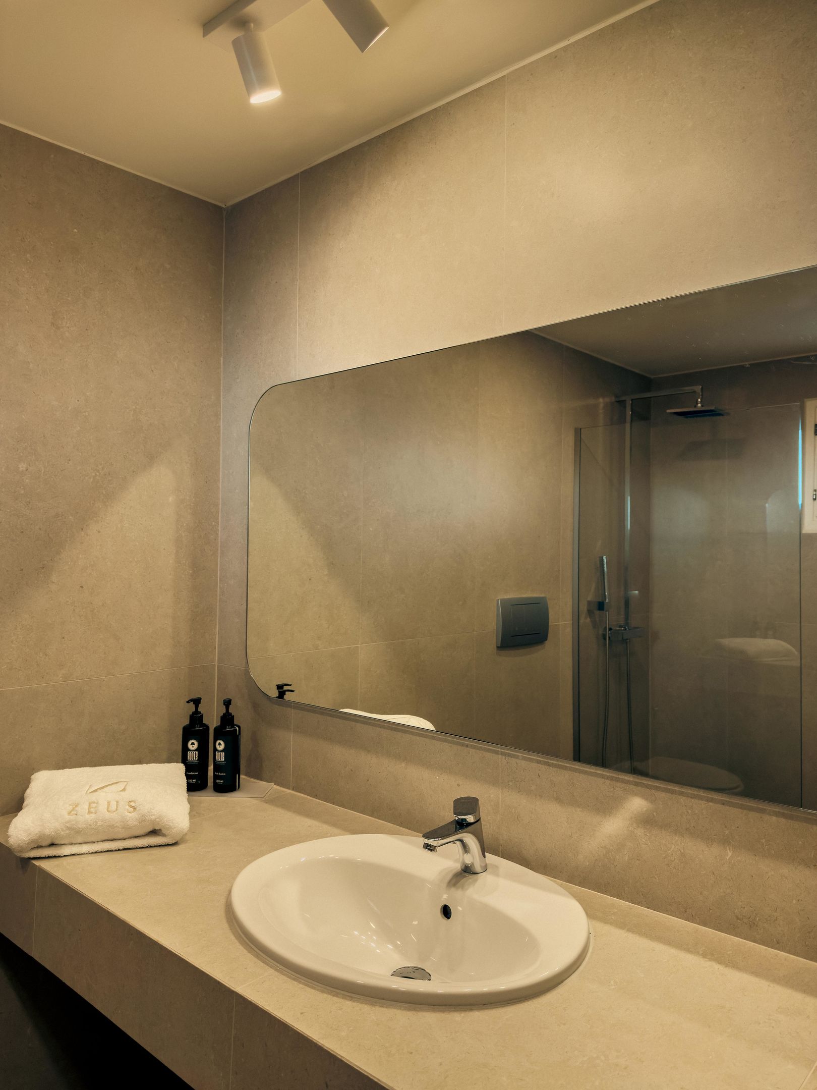 ERETRIA HOTEL - SPA RESORT